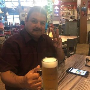 Meet your Posher, Javier